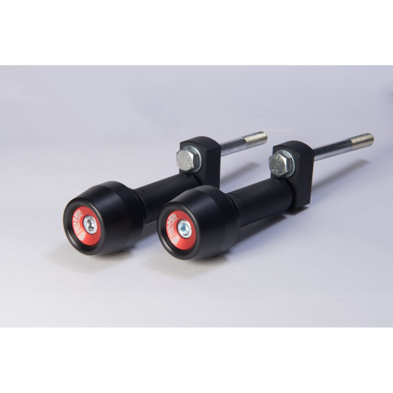 Nowe Pady do modelu Triumph Speed Triple -'11 z czerwonymi wkładkami (kod produktu: N10703R)